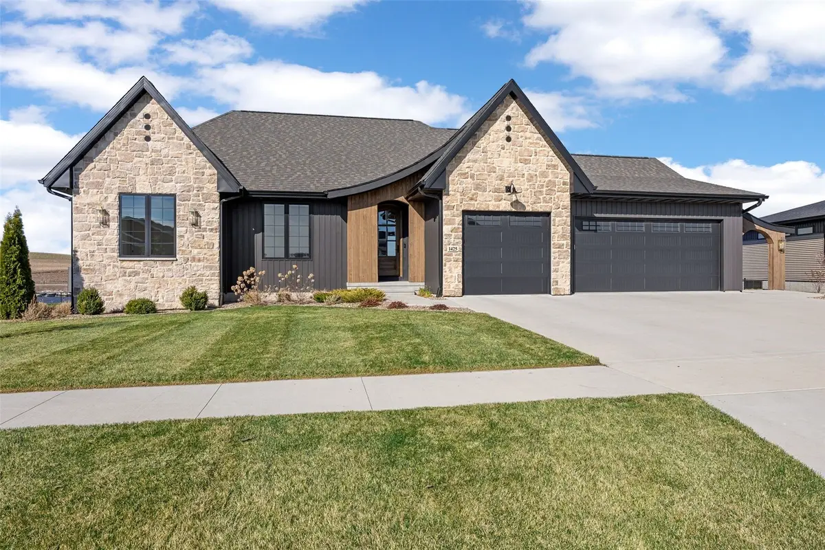 1425 Heartland Street, Fairfax, IA 52228 - #1