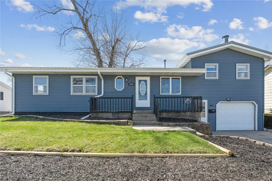 2545 23rd Ave, Marion, IA 52302 - #2