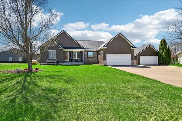 2550 Meadow View Drive, Urbana, IA 52345