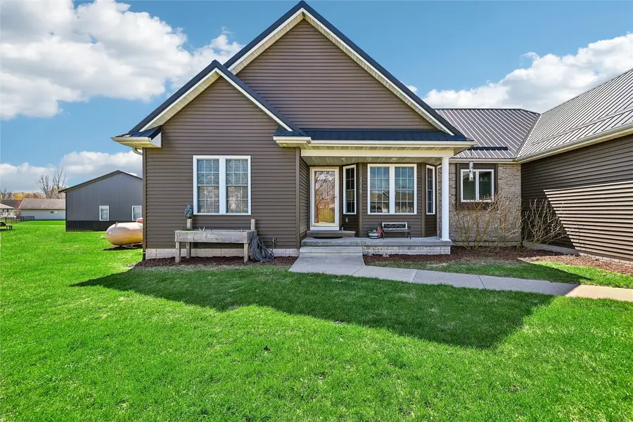 2550 Meadow View Drive, Urbana, IA 52345 - #3