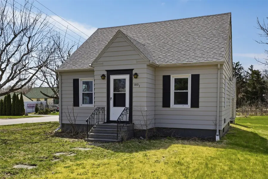 1801 Wilson Avenue Sw, Cedar Rapids, IA 52404 - #2