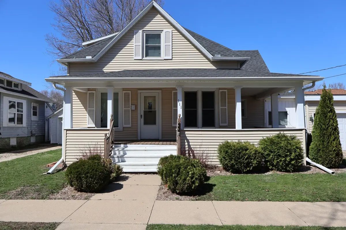 111 1st Street Nw, Oelwein, IA 50662 - #1