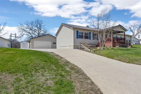 504 S Linn Street, Anamosa, IA 52205