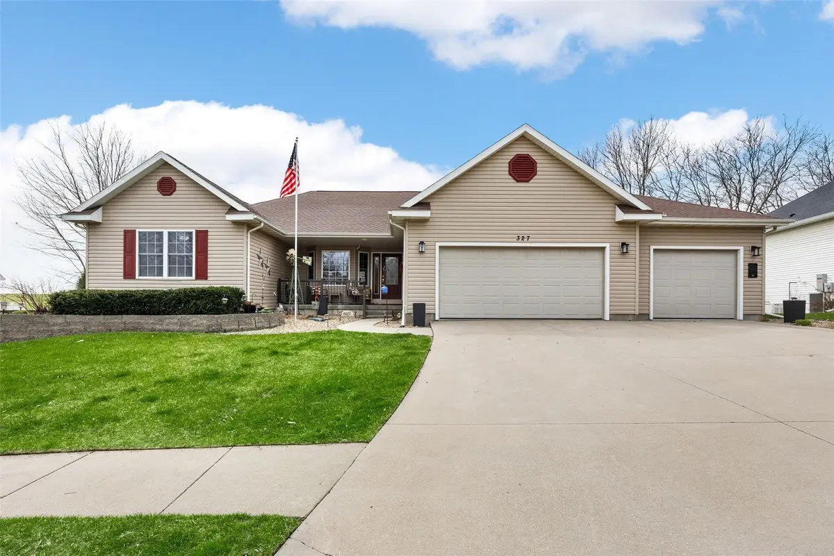 327 Hillview Drive Se, Mount Vernon, IA 52314 - #1