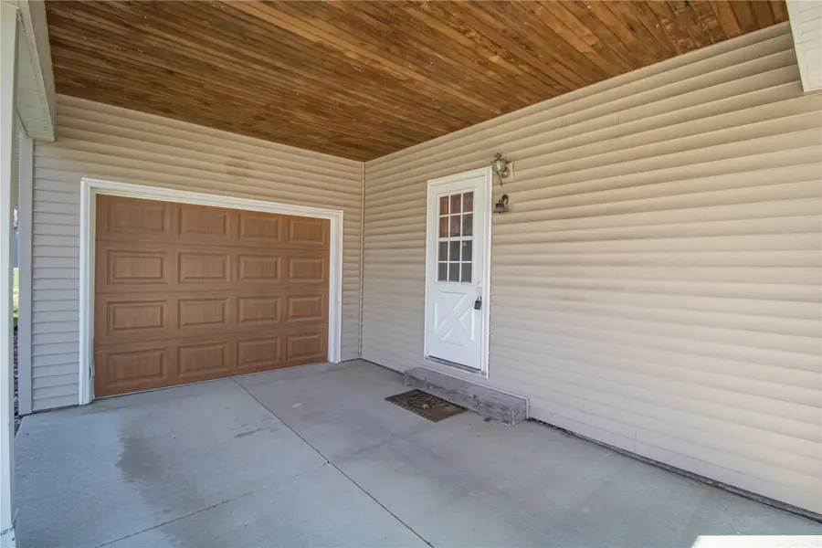 501 S Oak Street, Anamosa, IA 52205 - #3