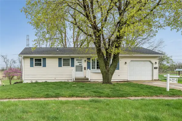 925 Parkview Drive, Marion, IA 52302