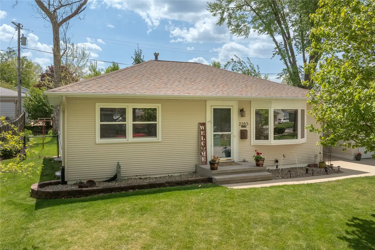 2265 11th Ave, Marion, IA 52302 - #1