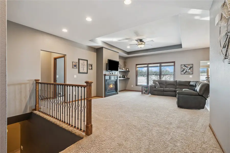 1828 160th Avenue, Manchester, IA 52057 - #3