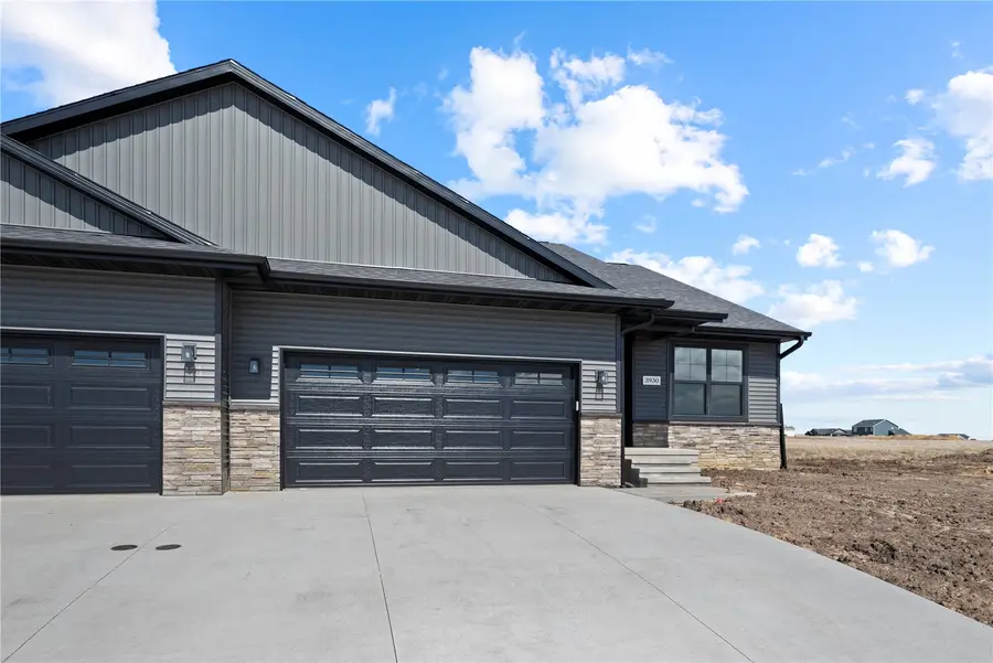 3930 Quail Trail Drive, Marion, IA 52302 - #2