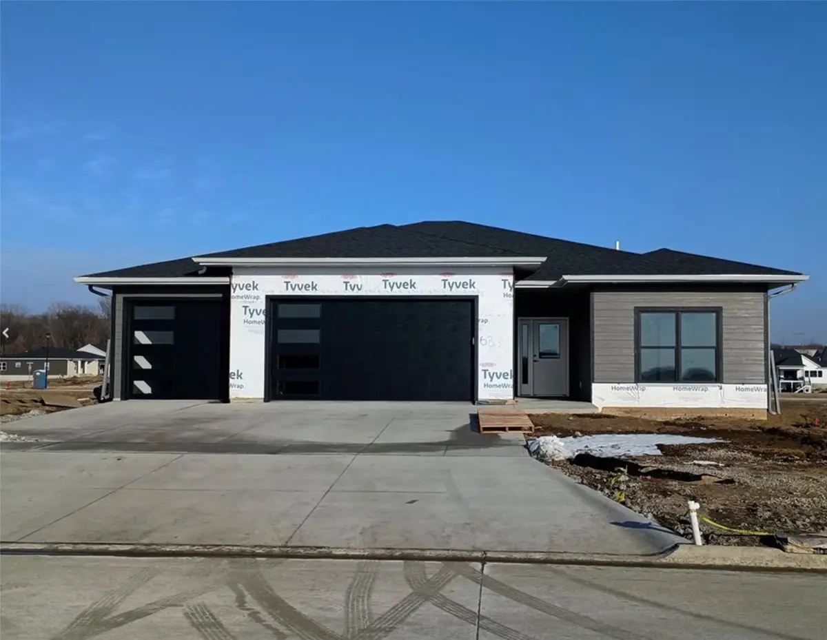 630 17th Avenue Sw, Mount Vernon, IA 52314 - #1