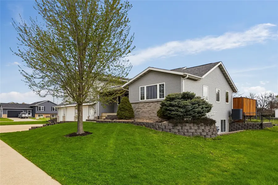 103 Longworth Avenue, Alburnett, IA 52202 - #2