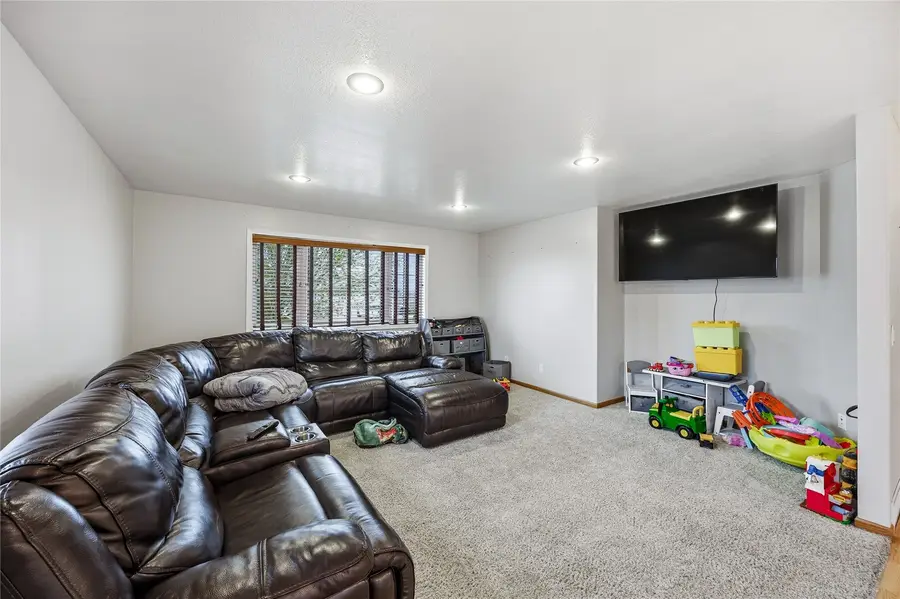 103 Longworth Avenue, Alburnett, IA 52202 - #3