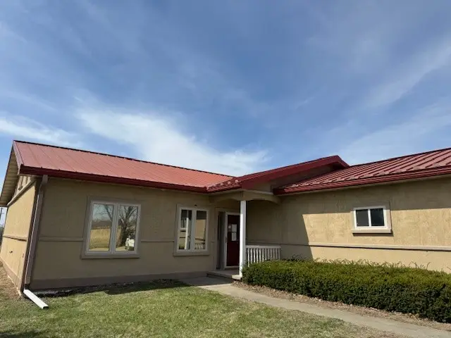 220 Sunset Court, Chelsea, IA 52215 - #3