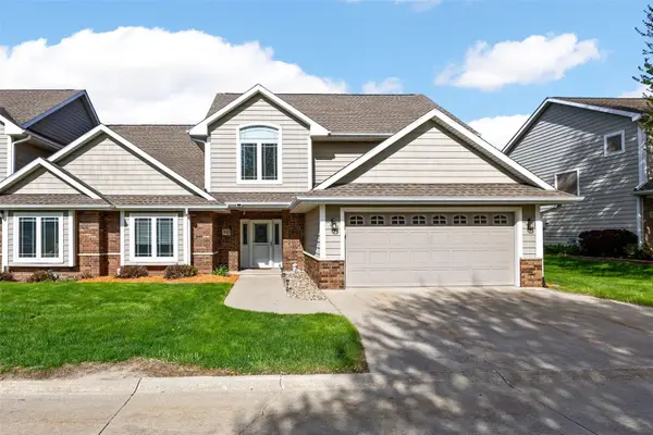 105 Wild Rose Ln, Solon, IA 52333