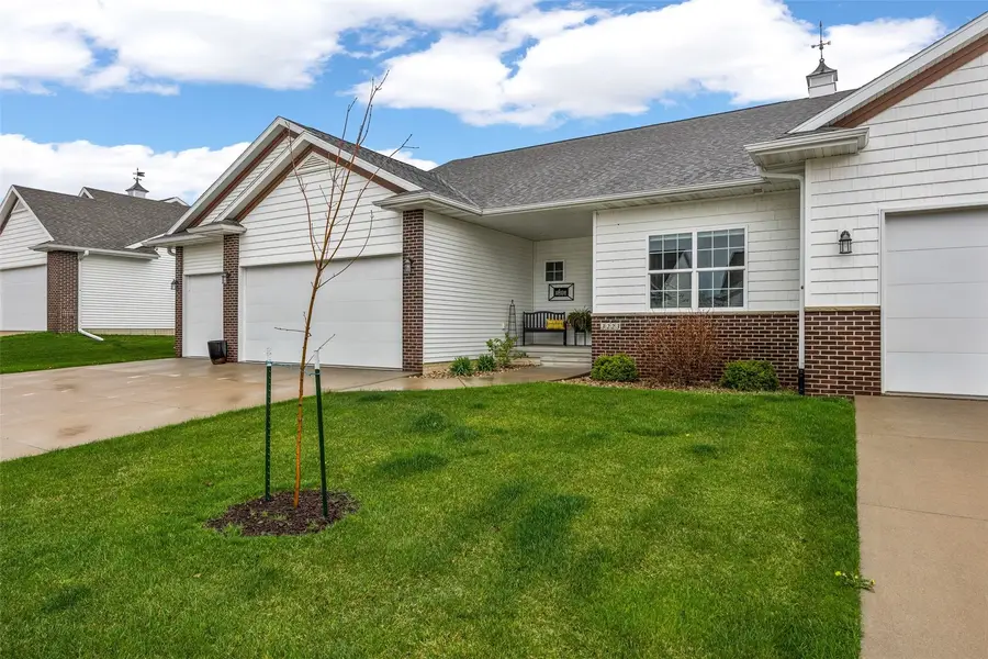 3223 Silver Oak Trail, Marion, IA 52302 - #3