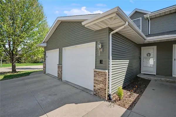 3840 37th Avenue Sw #E, Cedar Rapids, IA 52404