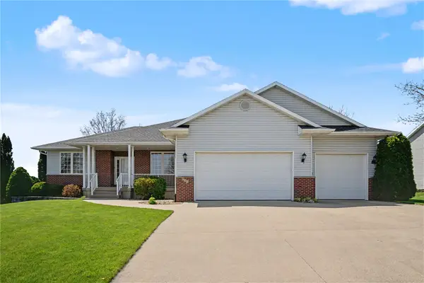 130 Bluff Drive, Fairfax, IA 52228