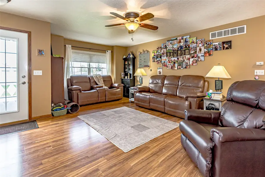 506 16th Street Ne, Independence, IA 50644 - #3