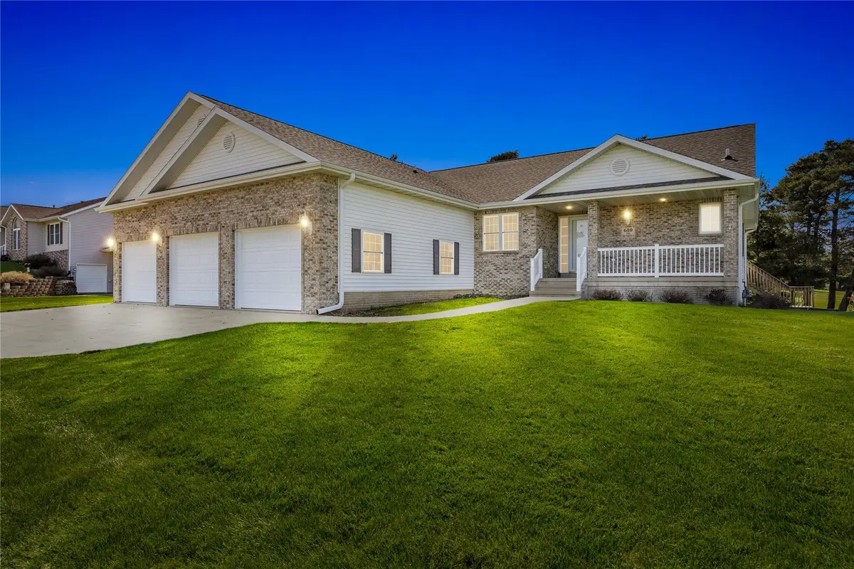 610 Kaitlynn Avenue, Anamosa, IA 52005 - #1