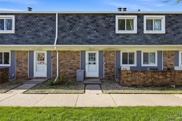 419 Peterson St, Iowa City, IA 52245