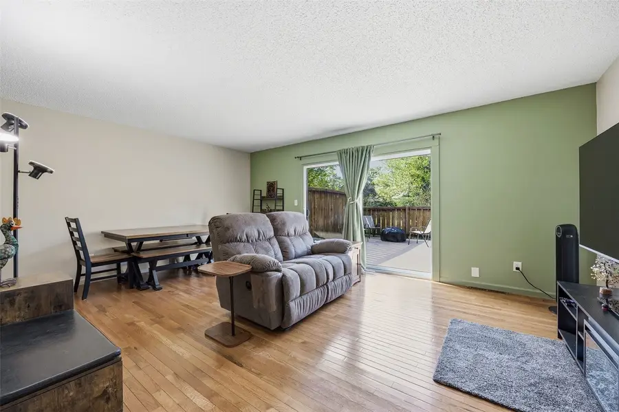 419 Peterson St, Iowa City, IA 52245 - #2