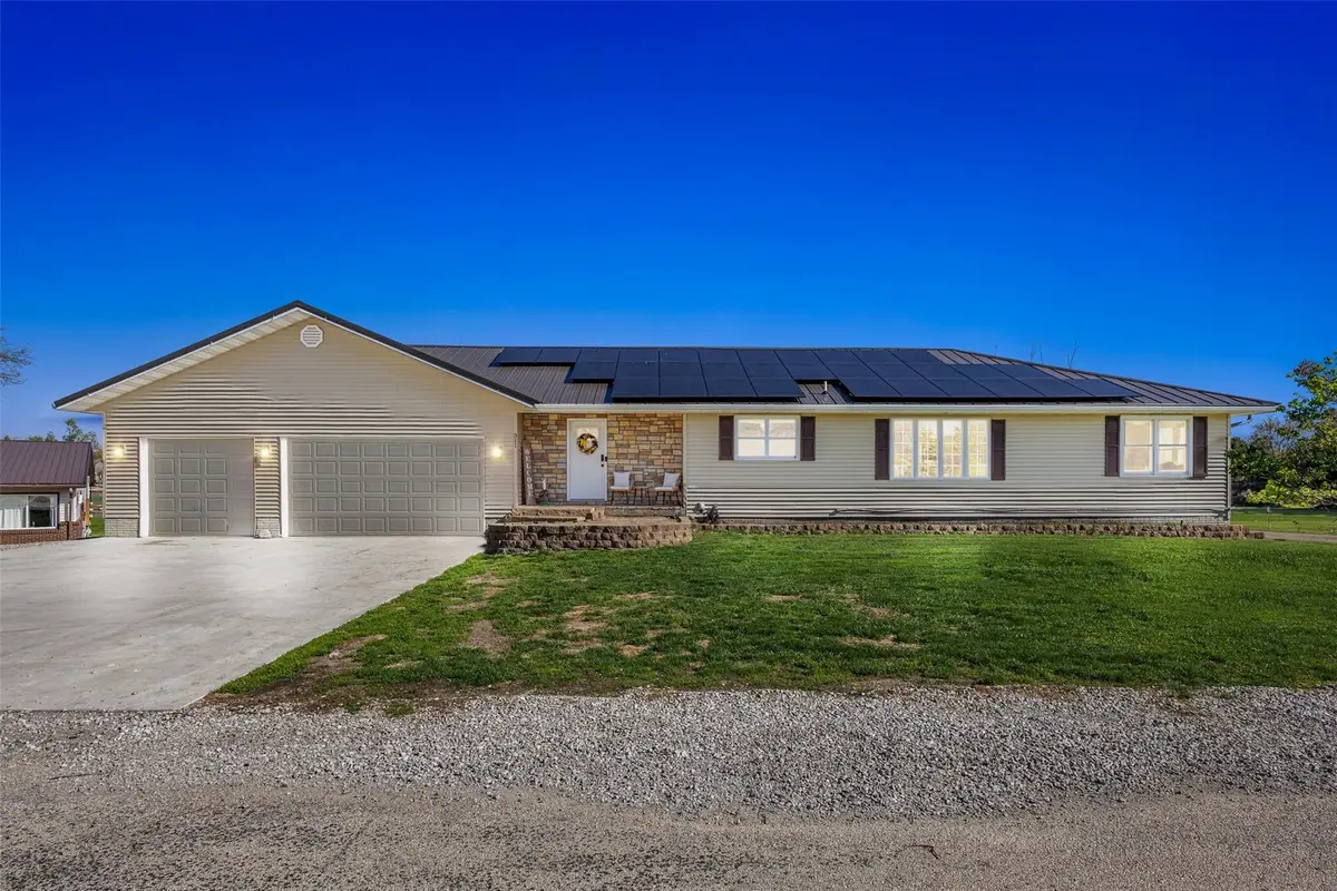 311 Charles Street Se, Blairstown, IA 52209 - #1