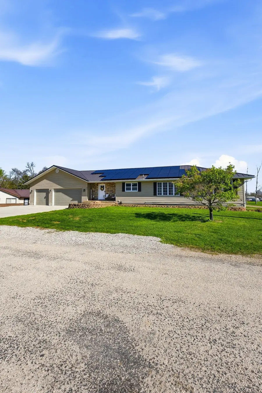 311 Charles Street Se, Blairstown, IA 52209 - #3