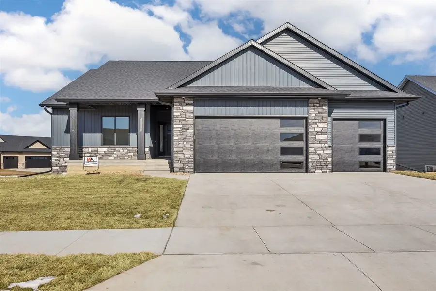 910 Yorkshire Street, North Liberty, IA 52317 - #2