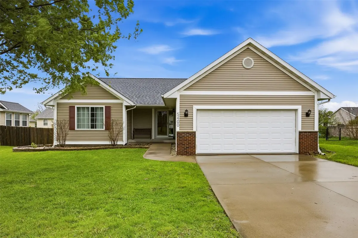 5400 Prairie Ridge Avenue, Marion, IA 52302 - #1