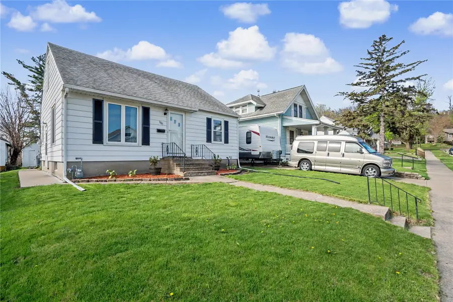 1125 J Ave Nw, Cedar Rapids, IA 52405 - #2