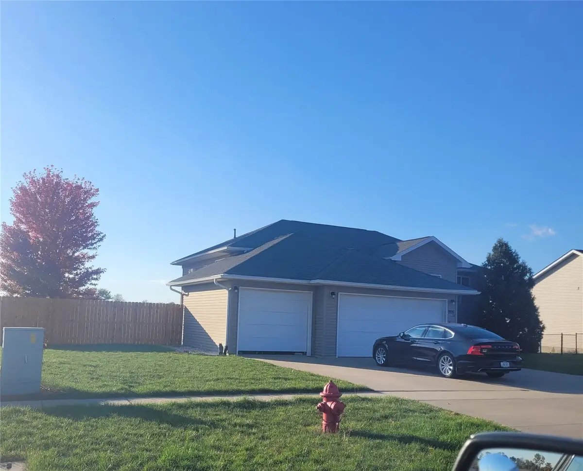 206 Longworth, Alburnett, IA 52202 - #1