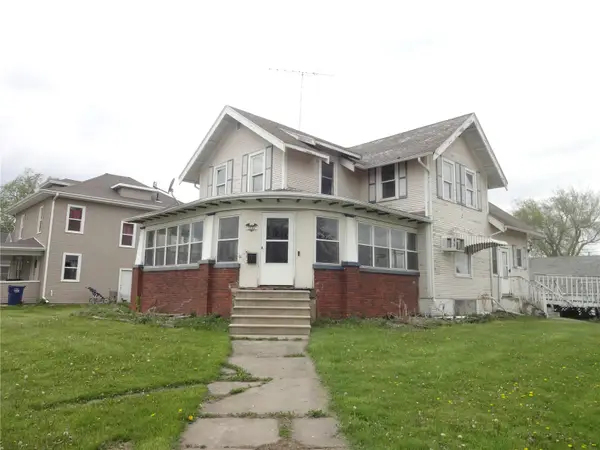 399 E Washington Street, Marengo, IA 52301