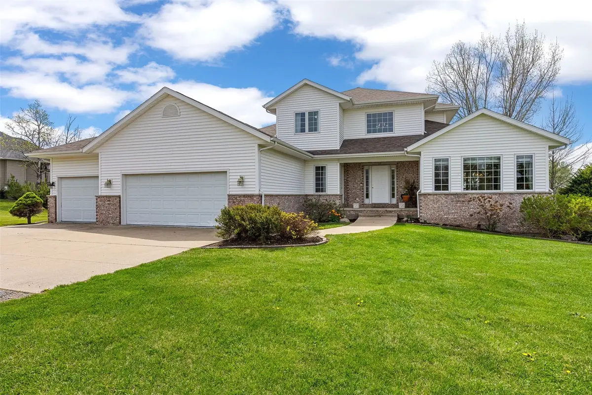 2823 120th Street Ne, Swisher, IA 52338 - #1