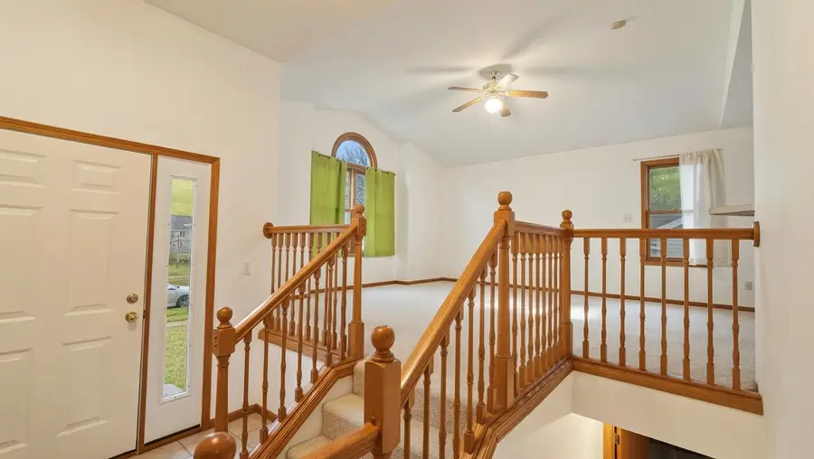 913 Ashford Ne, Cedar Rapids, IA 52402 - #3