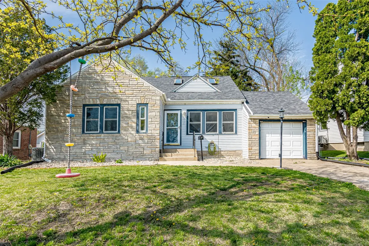 1024 Staub Court Ne, Cedar Rapids, IA 52402 - #1