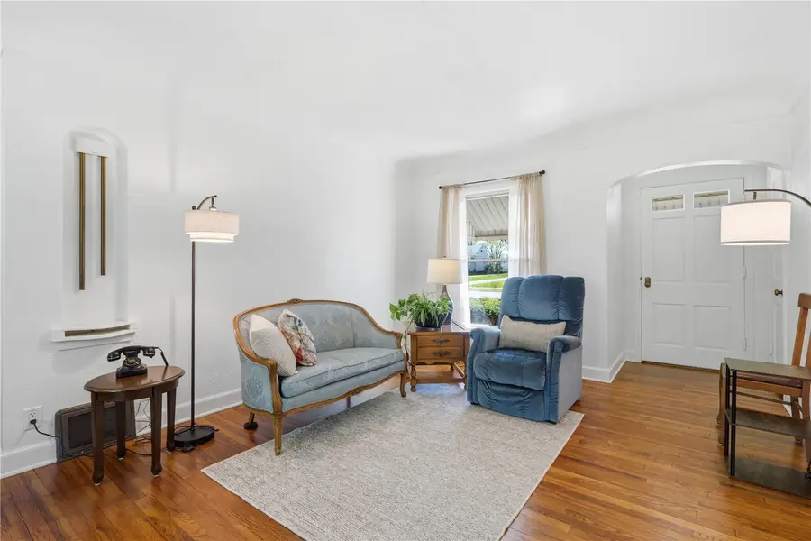 1434 Oakland Ne, Cedar Rapids, IA 52402 - #2