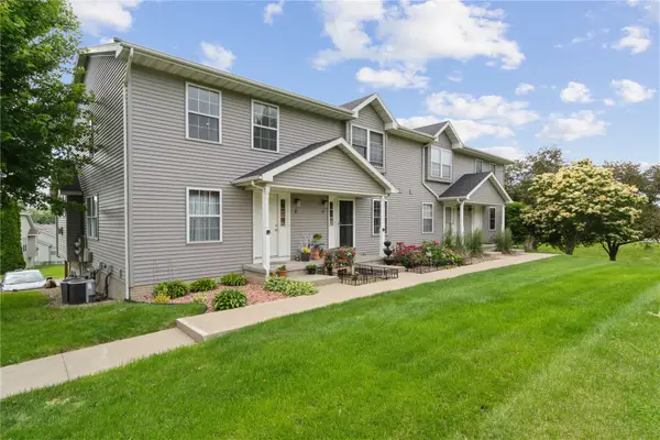 106 Lincoln Avenue #E, Lisbon, IA 52253