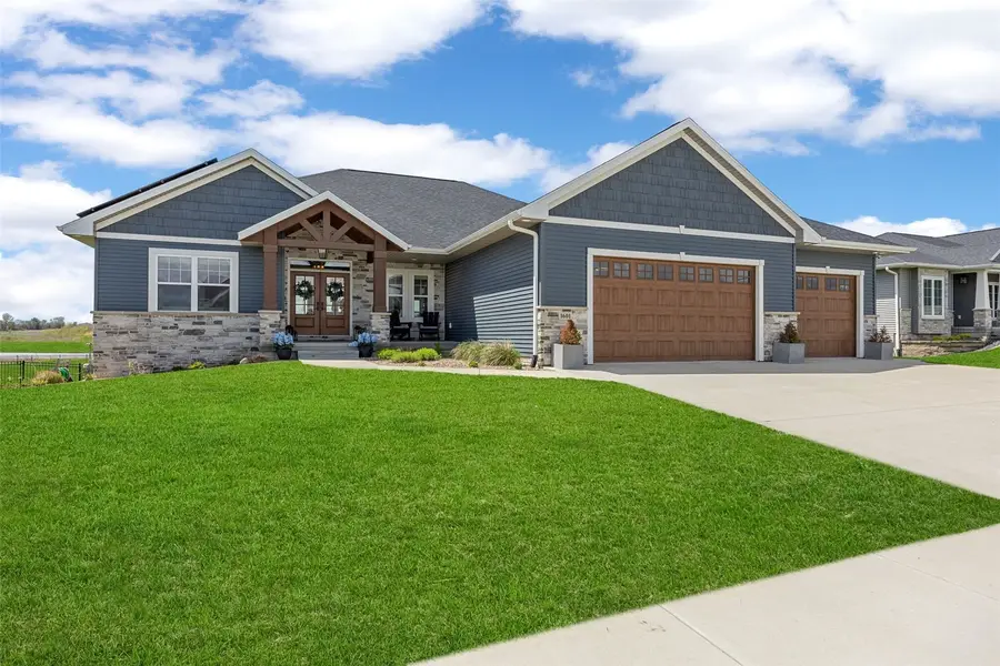 1601 Heartland St, Fairfax, IA 52888 - #2