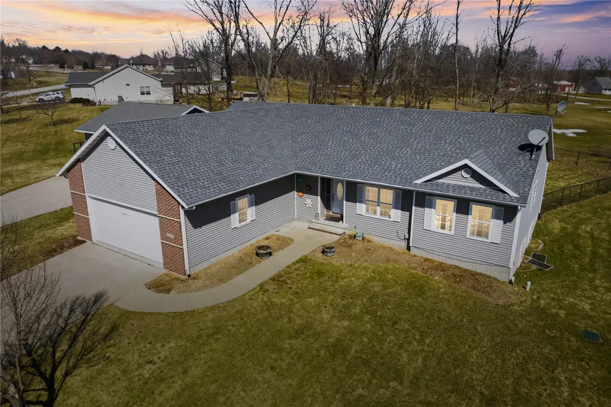 5057 Schwiebert Dr, Walker, IA 52352 - #1