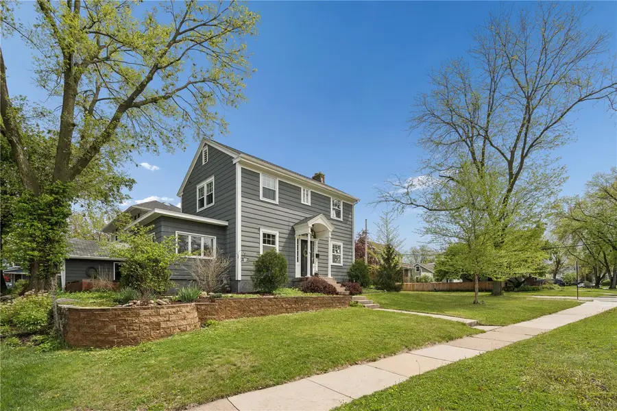 2226 5th Avenue Se, Cedar Rapids, IA 52403 - #2