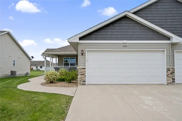 4423 Calder Drive, Marion, IA 52302