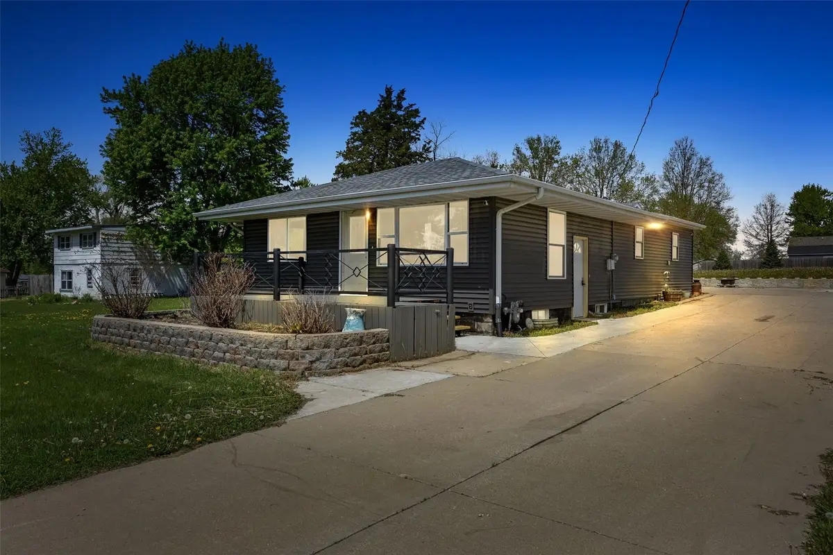 2630 Union Drive Sw, Cedar Rapids, IA 52404 - #1