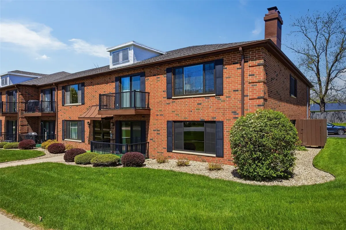 434 29th St Drive Se #10, Cedar Rapids, IA 52403 - #1