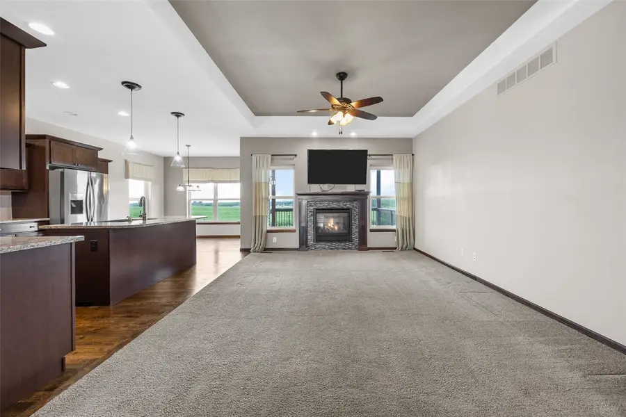 3025 Ridgeview Dr, Ely, IA 52227 - #3