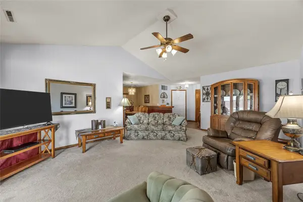 4545 Westchester Drive Ne #C, Cedar Rapids, IA 52402