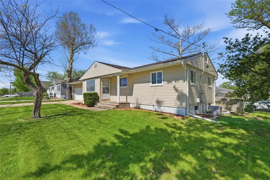 900 Old Marion Road Ne, Cedar Rapids, IA 52402 - #2