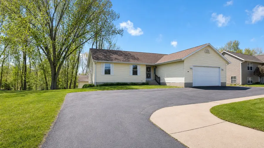 2416 C Street Sw, Cedar Rapids, IA 52404 - #3
