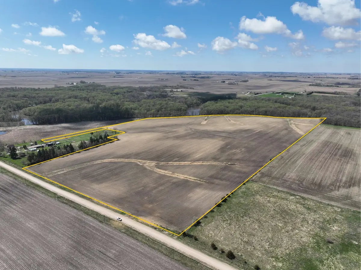 Stewart Ave., Coggon, IA 52218 - #1