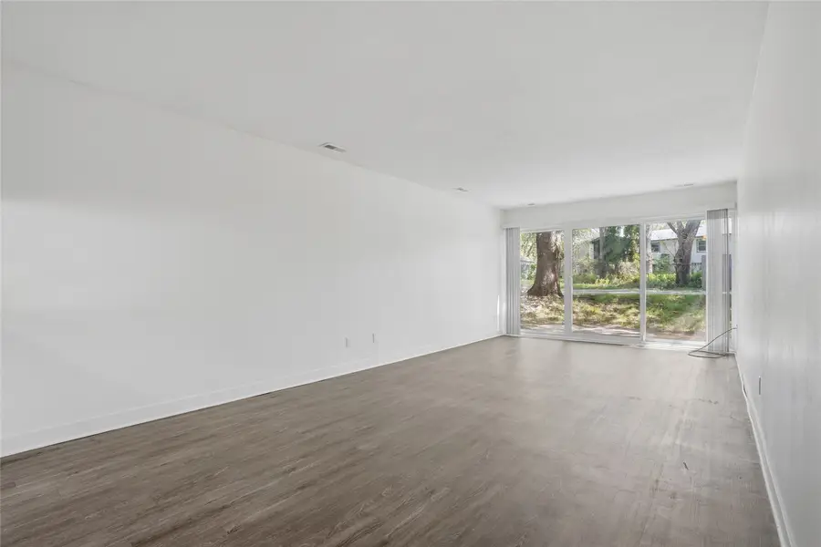 1220 Village Road #16, Iowa City, IA 52240 - #2