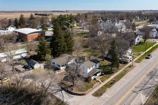 220/230 West Main St, Solon, IA 52333